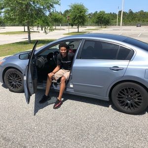 Meet your Posher, Bryce